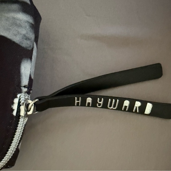 VTG Inspired Hayward Luxury Brand Cosmetic Bag for Jet Blue~NWOT - Picture 6 of 11